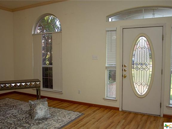 3rd image of 2111 Southport Dr