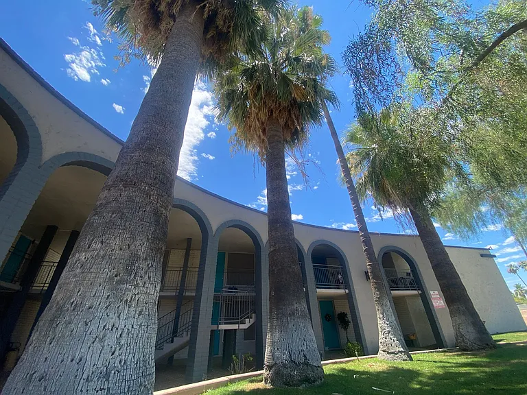 Scottsdale 5th Ave. Apartments — Photo 10
