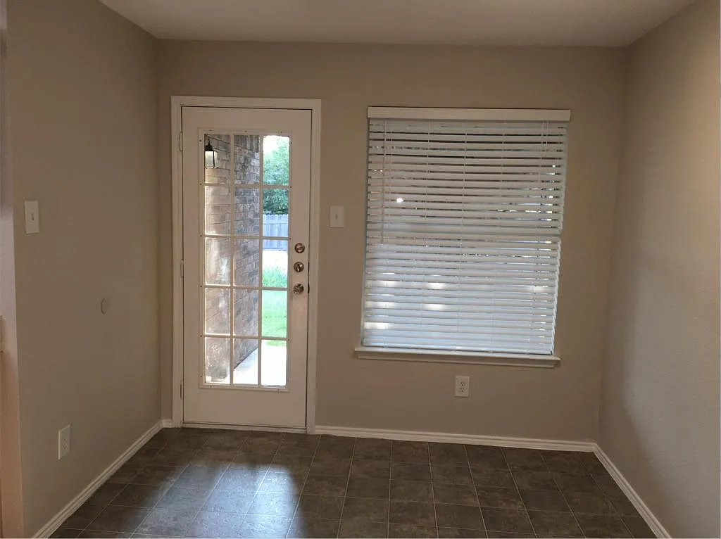 1409 Misty Meadow Drive — Photo 4