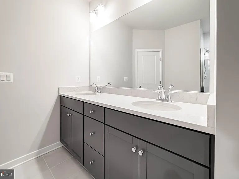 6227 Almerico Pl — Photo 40