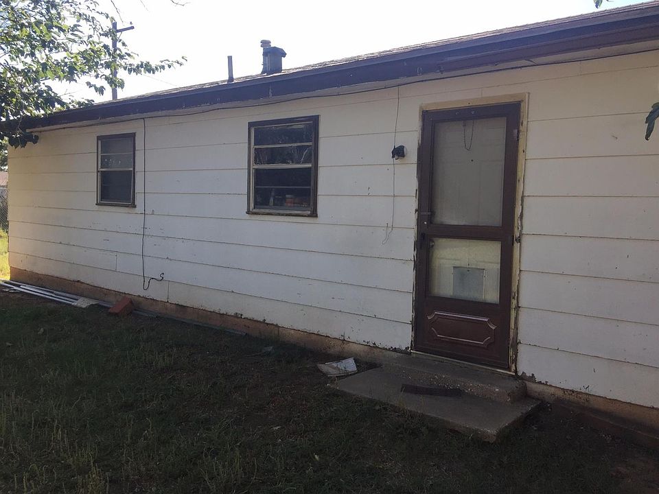 2nd image of 2615 Amherst St