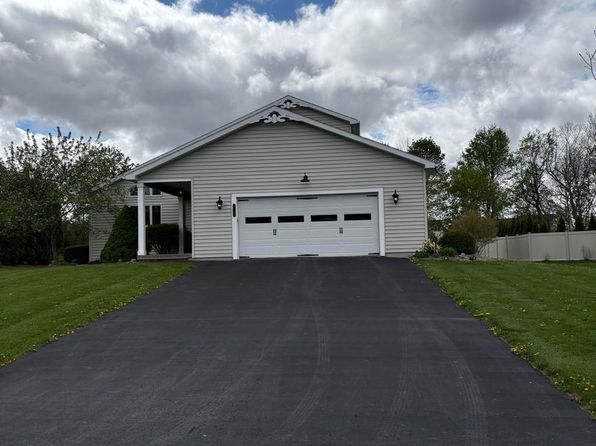 2065 Whisper Ridge Dr