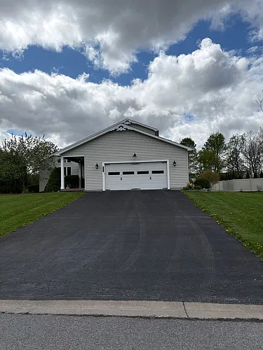 2065 Whisper Ridge Dr Photo 1
