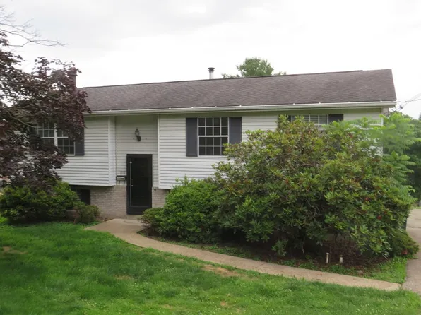115 Bristol Ln, Irwin, PA 15642