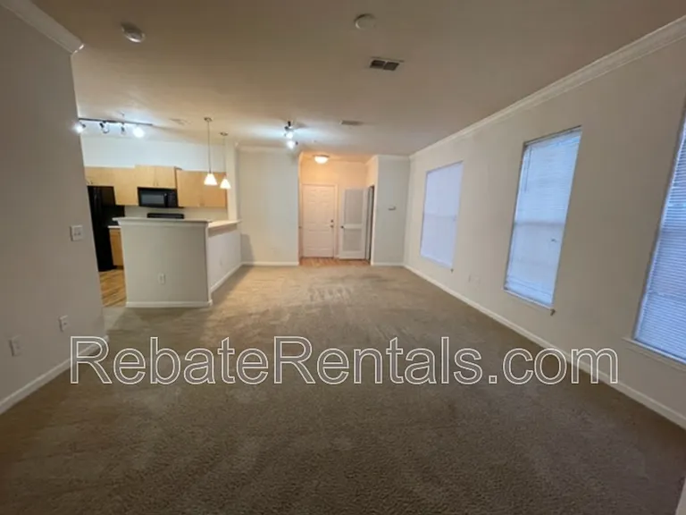 8290 Gate Pkwy W #142 — Photo 13