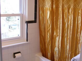 302 Krewson Ter, Willow Grove, PA 19090