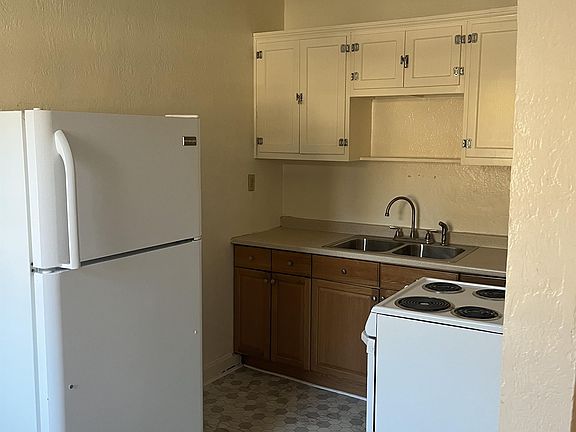 2nd image of 31 E Otterman St S #3
