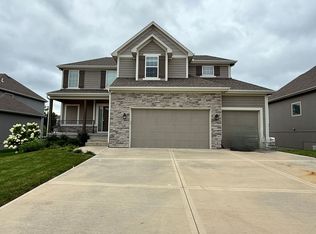 1108 SW Heather Dr, Lees Summit, MO 64081