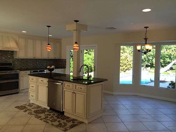 2nd image of 19 Lyon Cres