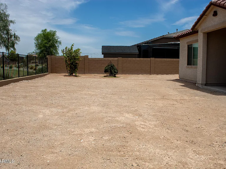 594 S 174th Ln — Photo 28