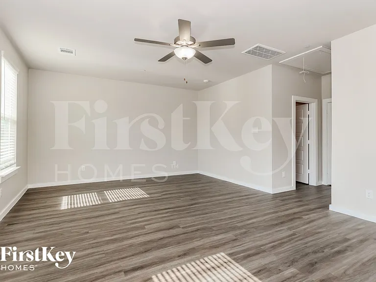 18306 W Centro Cir — Photo 12