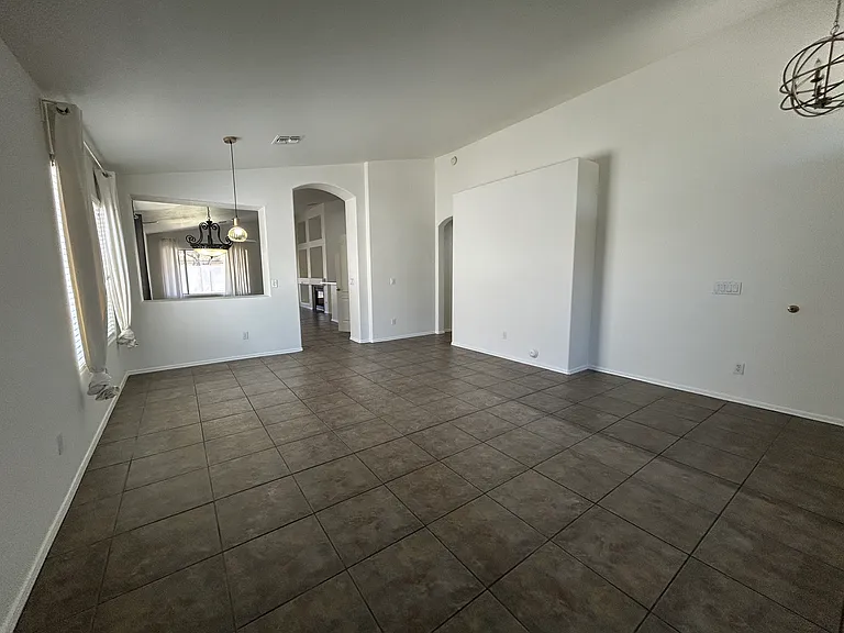 3861 E Redfield Ct — Photo 6