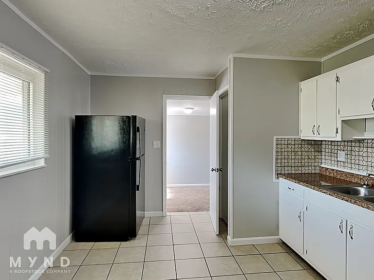 3049 Bluefield Dr — Photo 6
