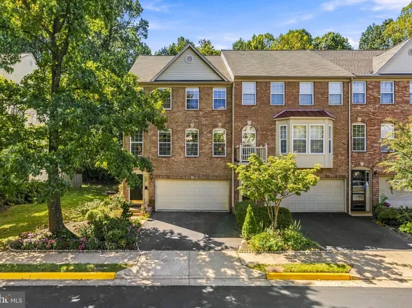 4222 Trumbo Ct, Fairfax, VA 22033
