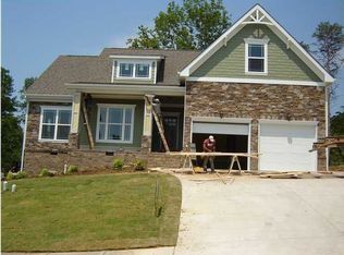 8574 Seven Lakes Dr, Ooltewah, TN 37363