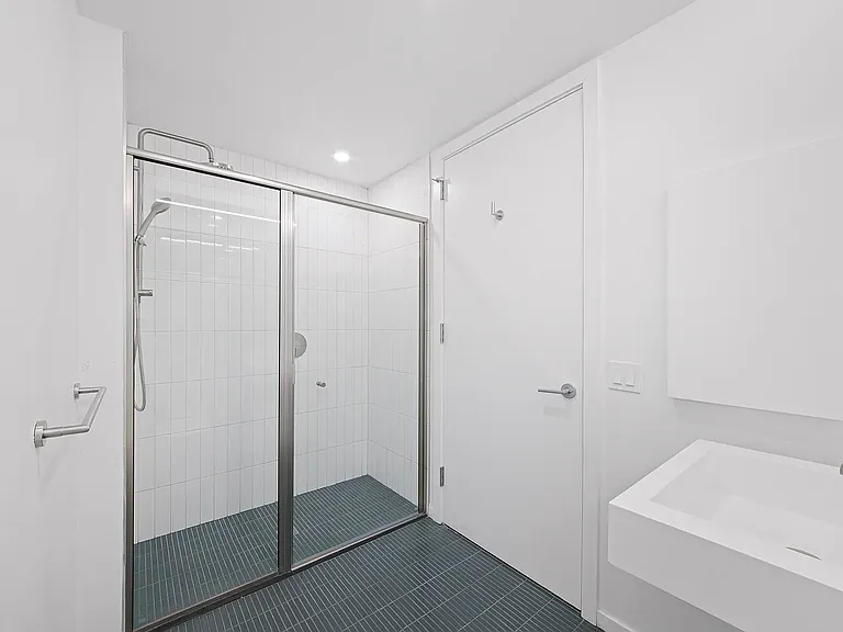 12 Halsey St #G24 — Photo 7