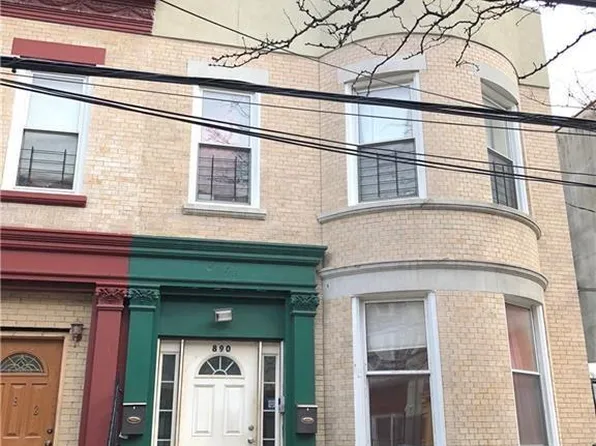 890 Irvine St, Bronx, NY 10474