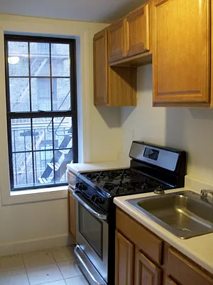 Rented by Bohemia Realty Group | media 19