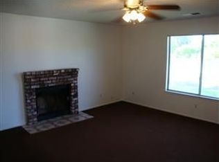 2903 Stanford Ave, Clovis, CA 93611