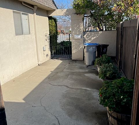 4th image of 5377 Dent Ave
