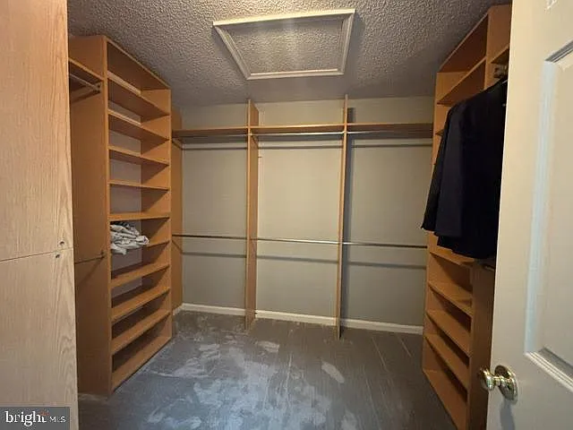 10148 Vanderbilt Cir — Photo 19