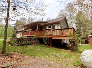 11 Twin Ledge Ln, Dushore, PA 18614