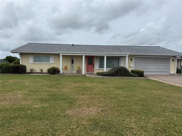 403 S PEBBLE BEACH BOULEVARD, SUN CITY CENTER, FL 33573