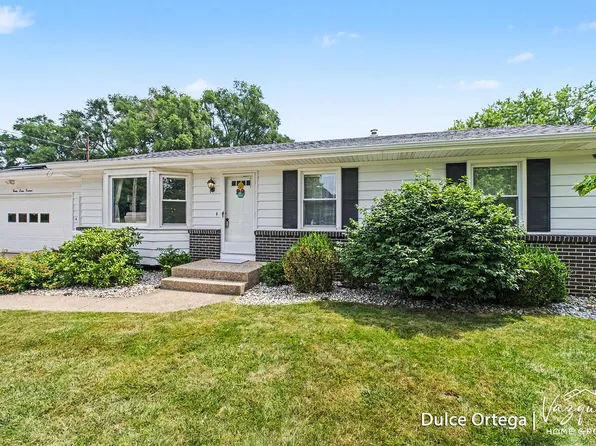 2700 Pohens Ave NW, Grand Rapids, MI 49544