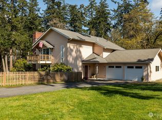 3046 Mount Baker Cir, Oak Harbor, WA 98277