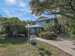678 Faith Ave, Osprey, FL 34229