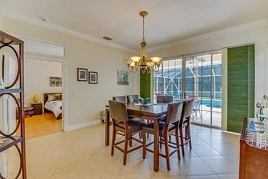 4 bed, 2.5 bath, 2423 sqft, $3,725 — Photo 3