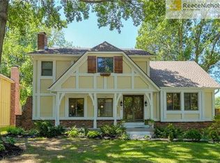 8008 Westgate Dr, Lenexa, KS 66215