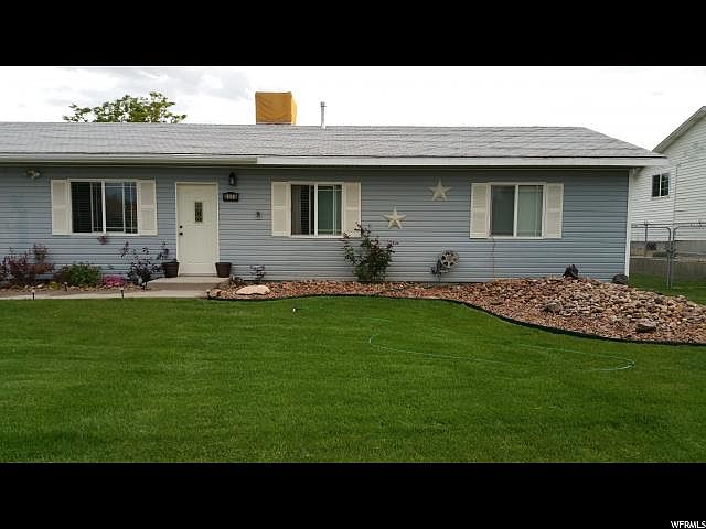 1st image of 8406 S McGinnis Ln
