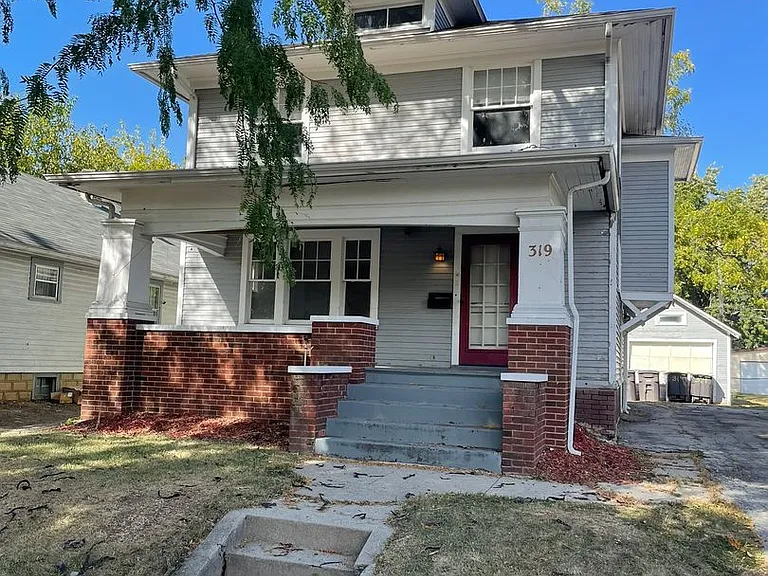 319 McKinnie Ave — Photo 1