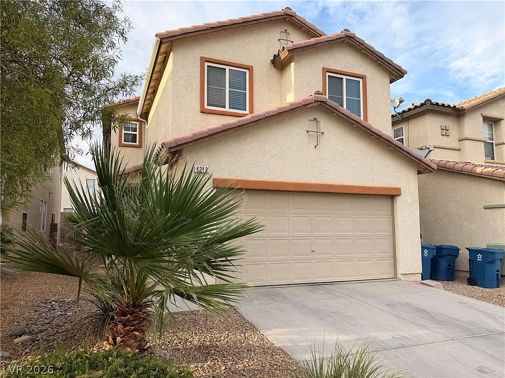 4 bed, 2.5 bath, 2039 sqft, $2,100 — Photo 2