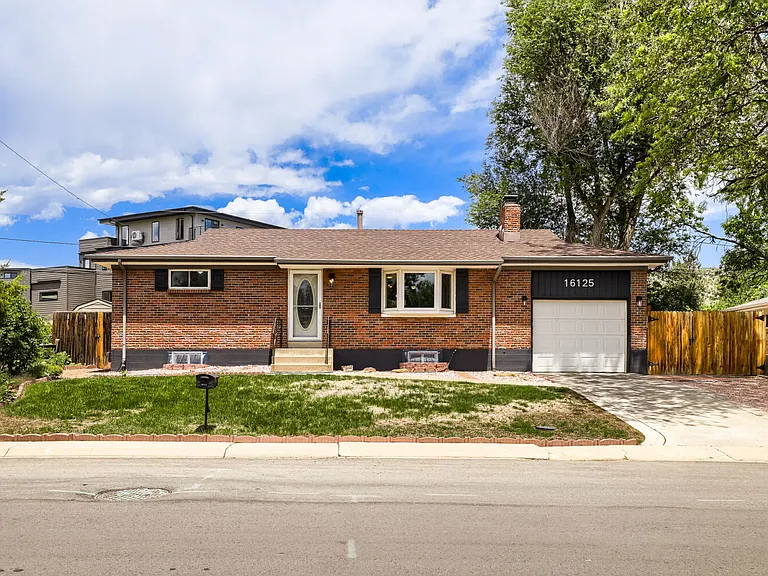 16125 W 13th Pl — Photo 1