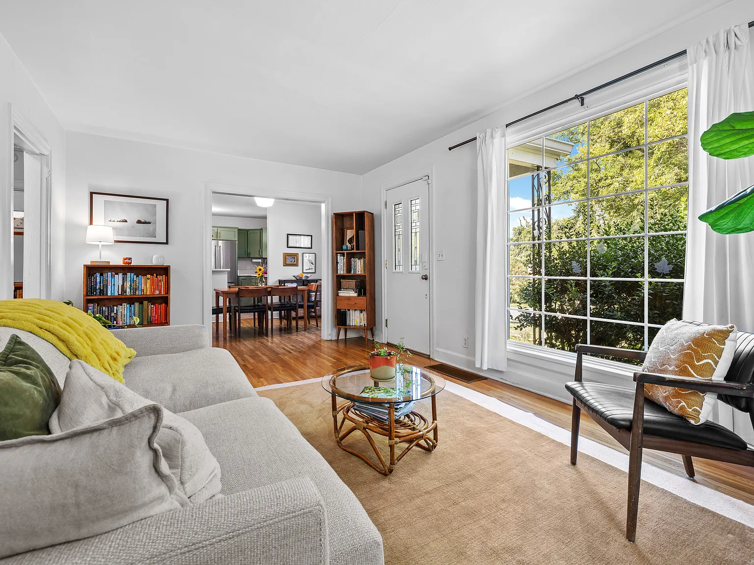 2 bed, 1568 sqft, $2,800 — Photo 4