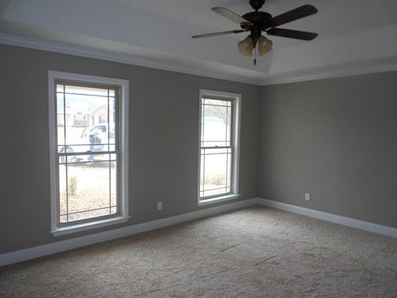 5th image of 105 Wisteria Ln