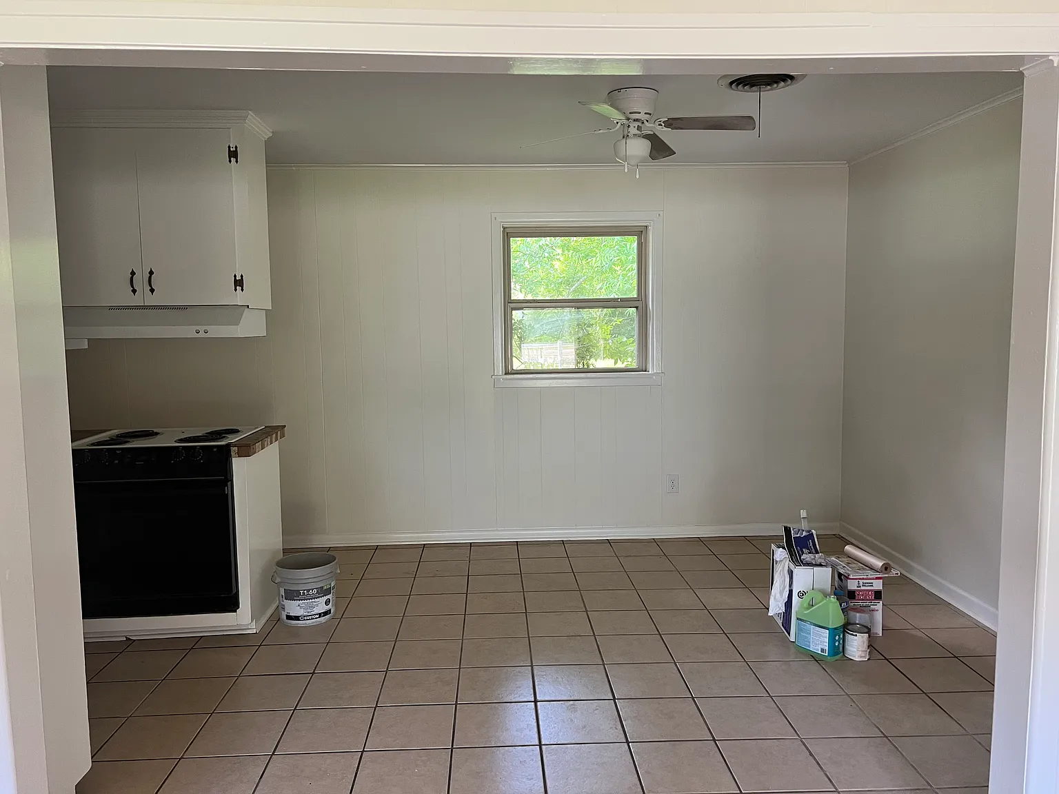 3 bed, 1400 sqft, $1,700 — Photo 3