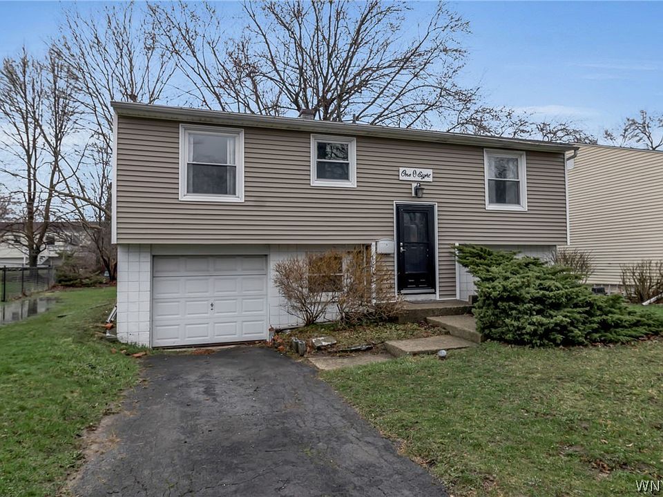 1st image of 108 W Toulon Dr