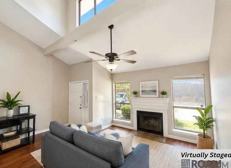 9625 Siegen Ln — Photo 1