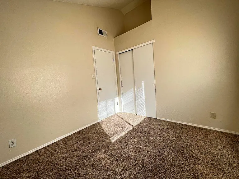 11812 Tracy Austin Ln — Photo 13