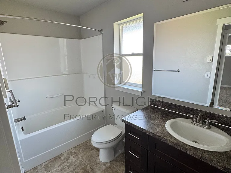 8841 Line Rd #3 — Photo 26