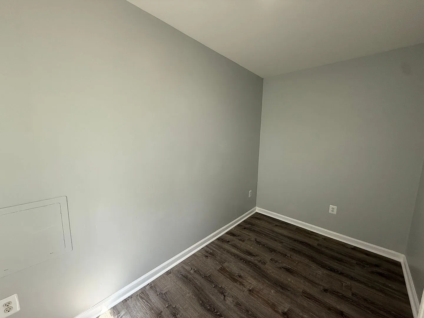 1612 E St NE (Strasbourger) — Photo 2