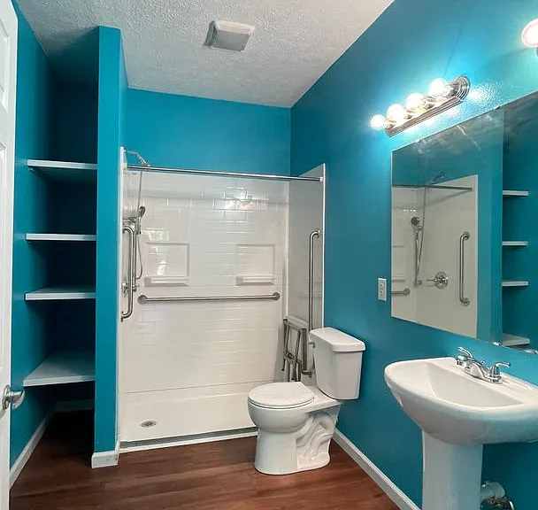 362 Chapelhill Dr — Photo 10