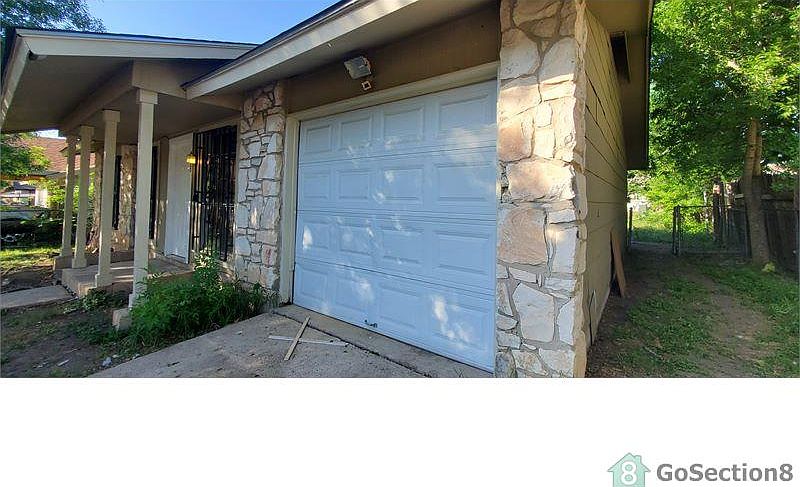 1st image of 8622 Painted Tepee Dr