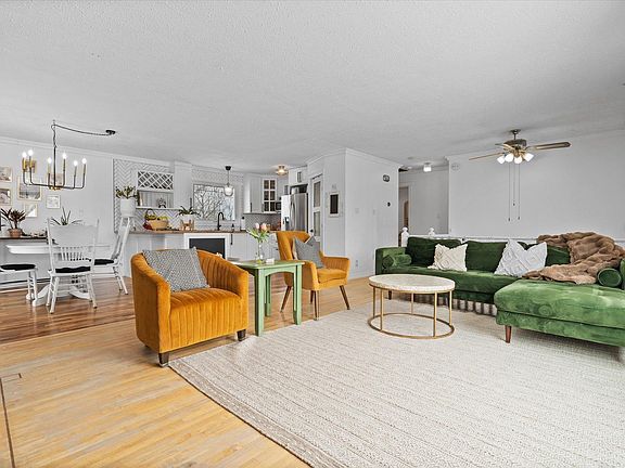 4th image of 52432 Range Rd #20-1