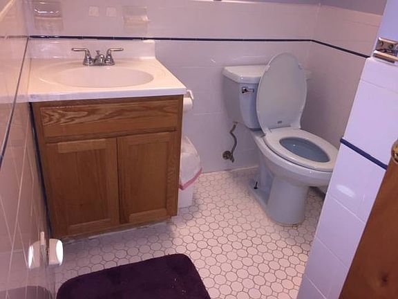 4th image of 9 Yorkshire Ave Floor 1