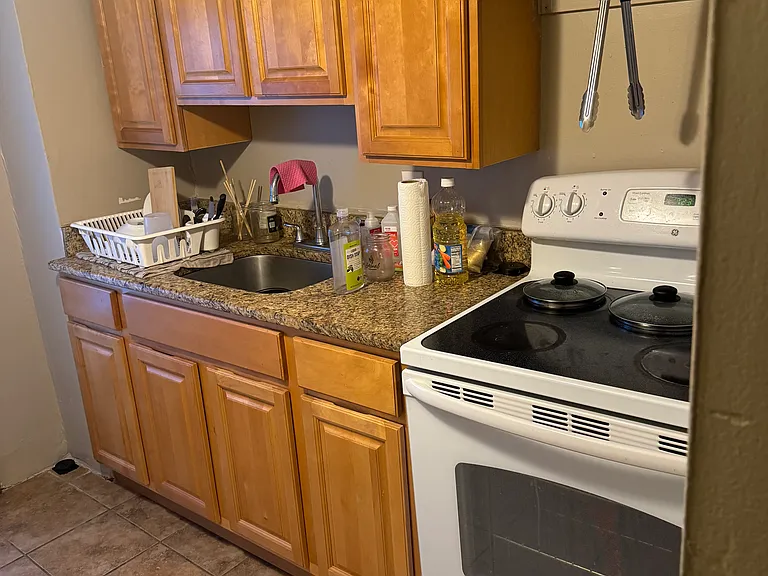 1611 Brown St #3 — Photo 6