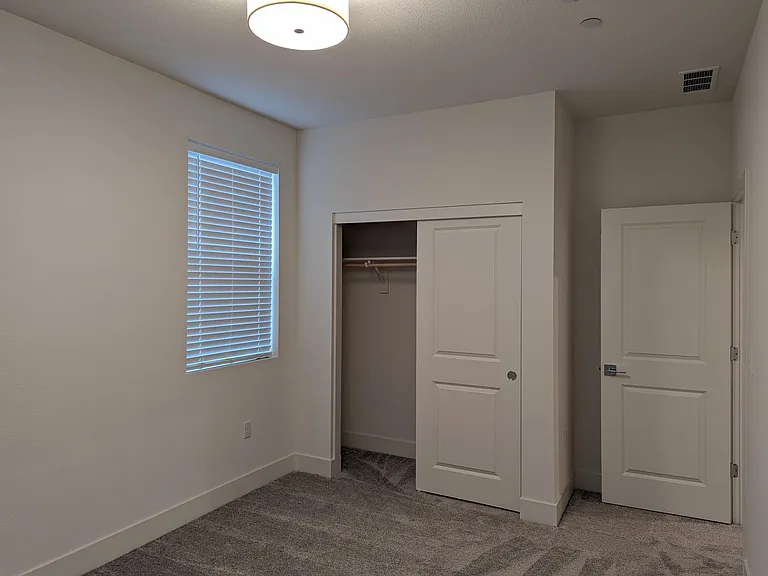 2067 Daimler St — Photo 35